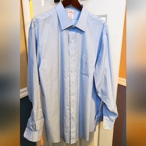 Men's shirt.